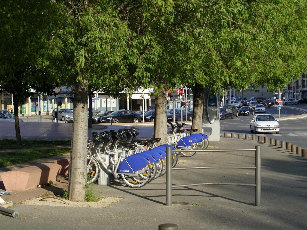 Les Chambres De Jeannette Marseille Ruang foto